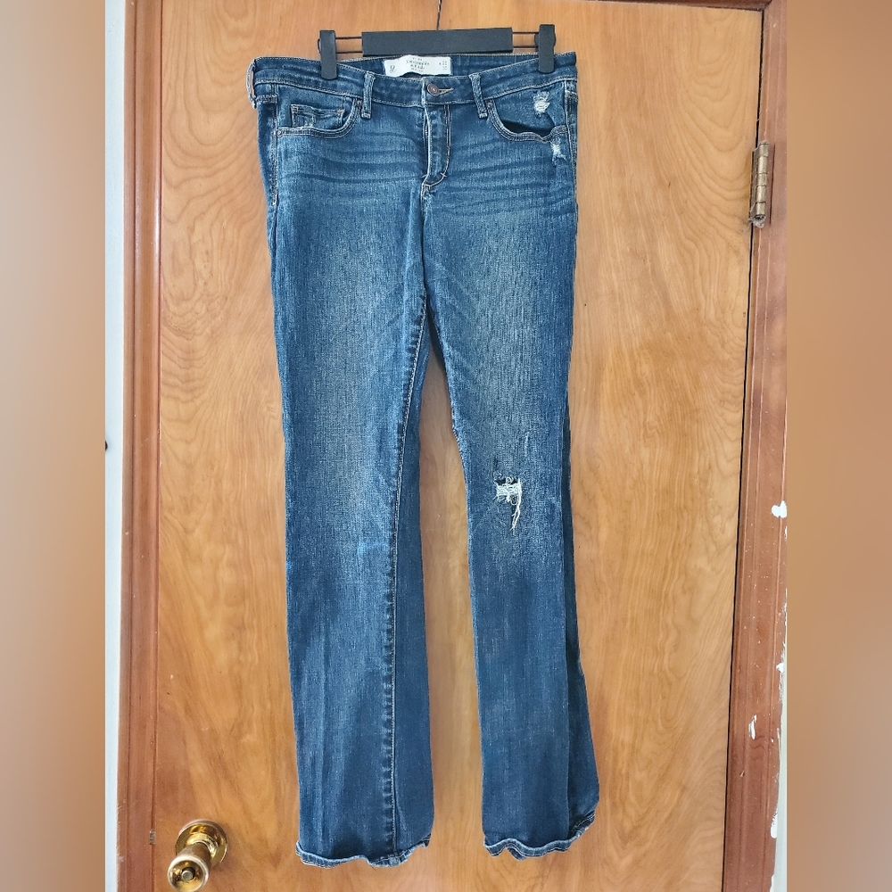 Abercrombie Women's Blue Distressed Jeans 8R